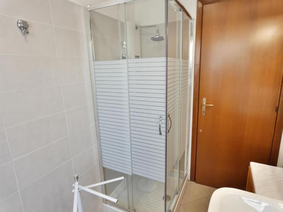 Welcome House Desenzano Center Διαμέρισμα Ντεζεντσάνο ντελ Γκάρντα Εξωτερικό φωτογραφία
