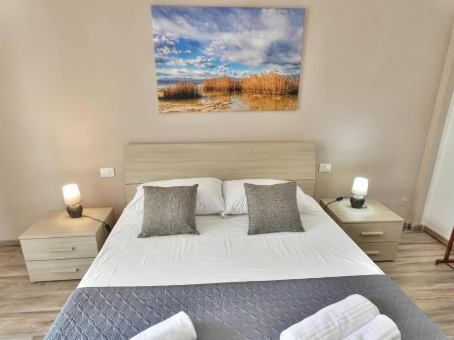 Welcome House Desenzano Center Διαμέρισμα Ντεζεντσάνο ντελ Γκάρντα Εξωτερικό φωτογραφία